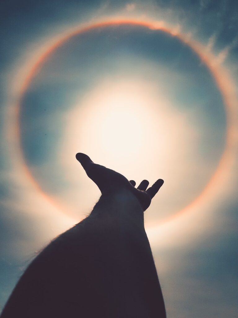 Position your solar company as a leader who only shares the facts | A.R. Marketing House