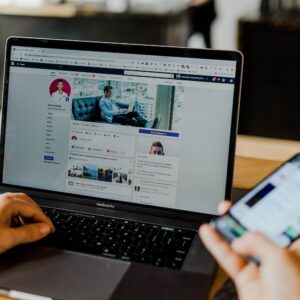 LinkedIn Solar CEO Content Marketing | AR Marketing House